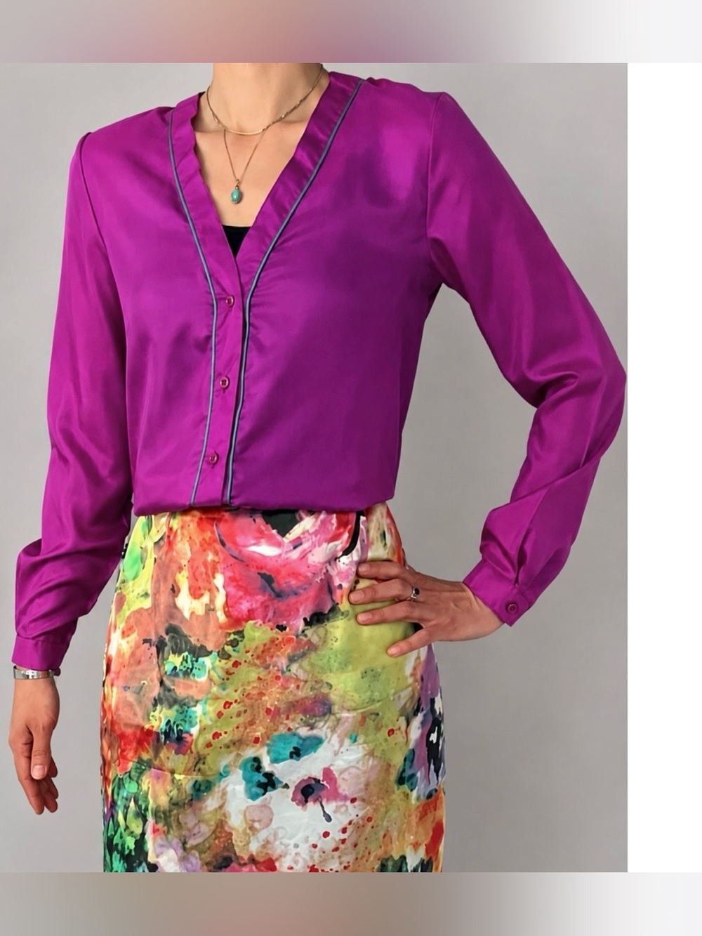 🇨🇦 Vintage 70s Hot Pink Silk Blouse • Kelly Green Piping • Minimalist • Timeless